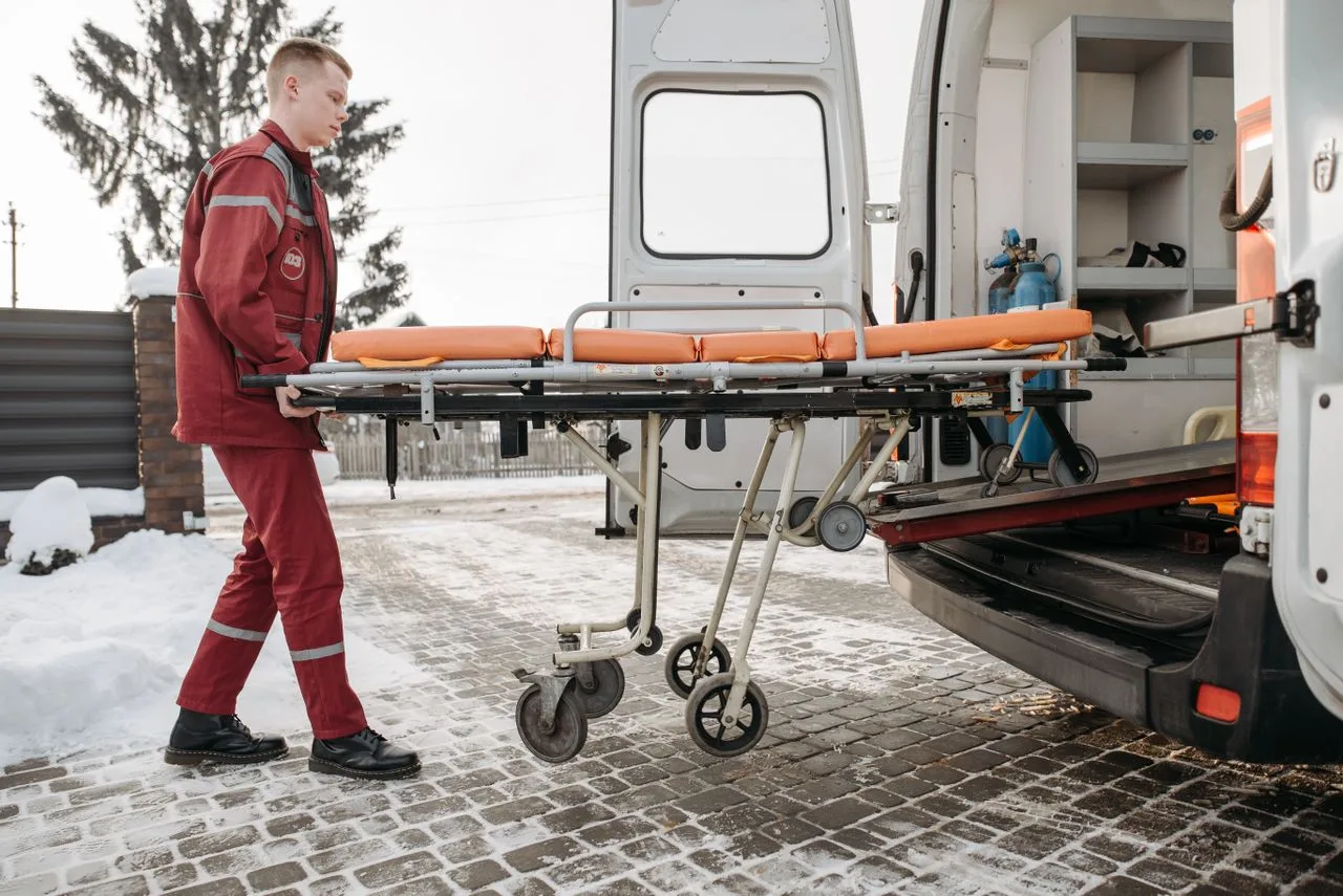 emergency medicine care setting
